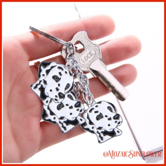 Dalmations Metal and Enamel Keychain - Picture 2 of 2